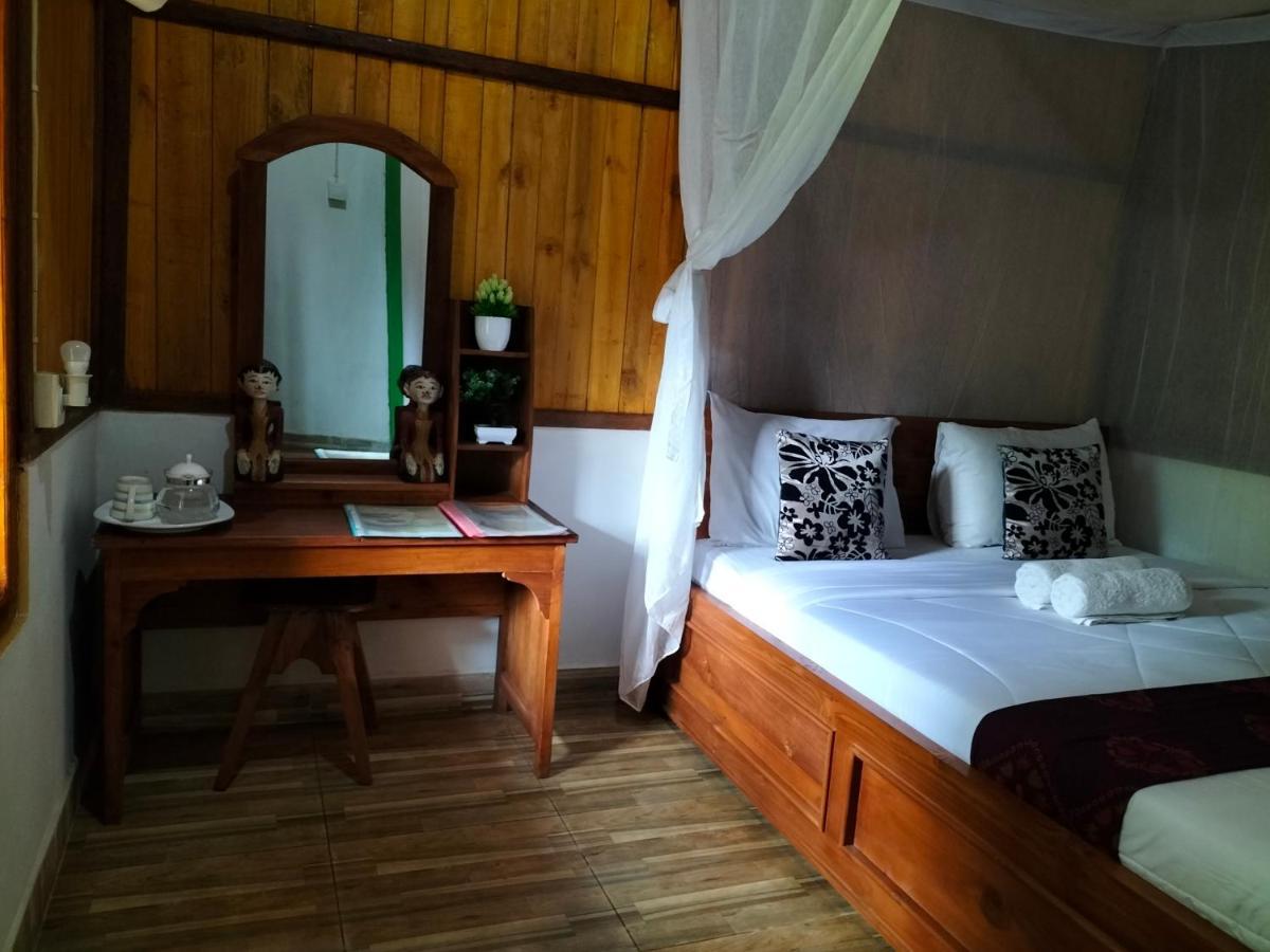 Friendly Homestay Lemukih Singaraja Oda fotoğraf