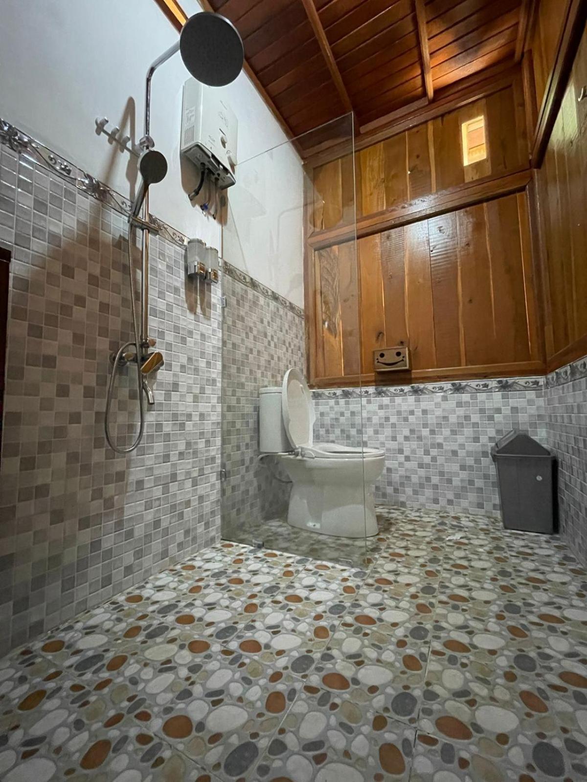 Friendly Homestay Lemukih Singaraja Oda fotoğraf