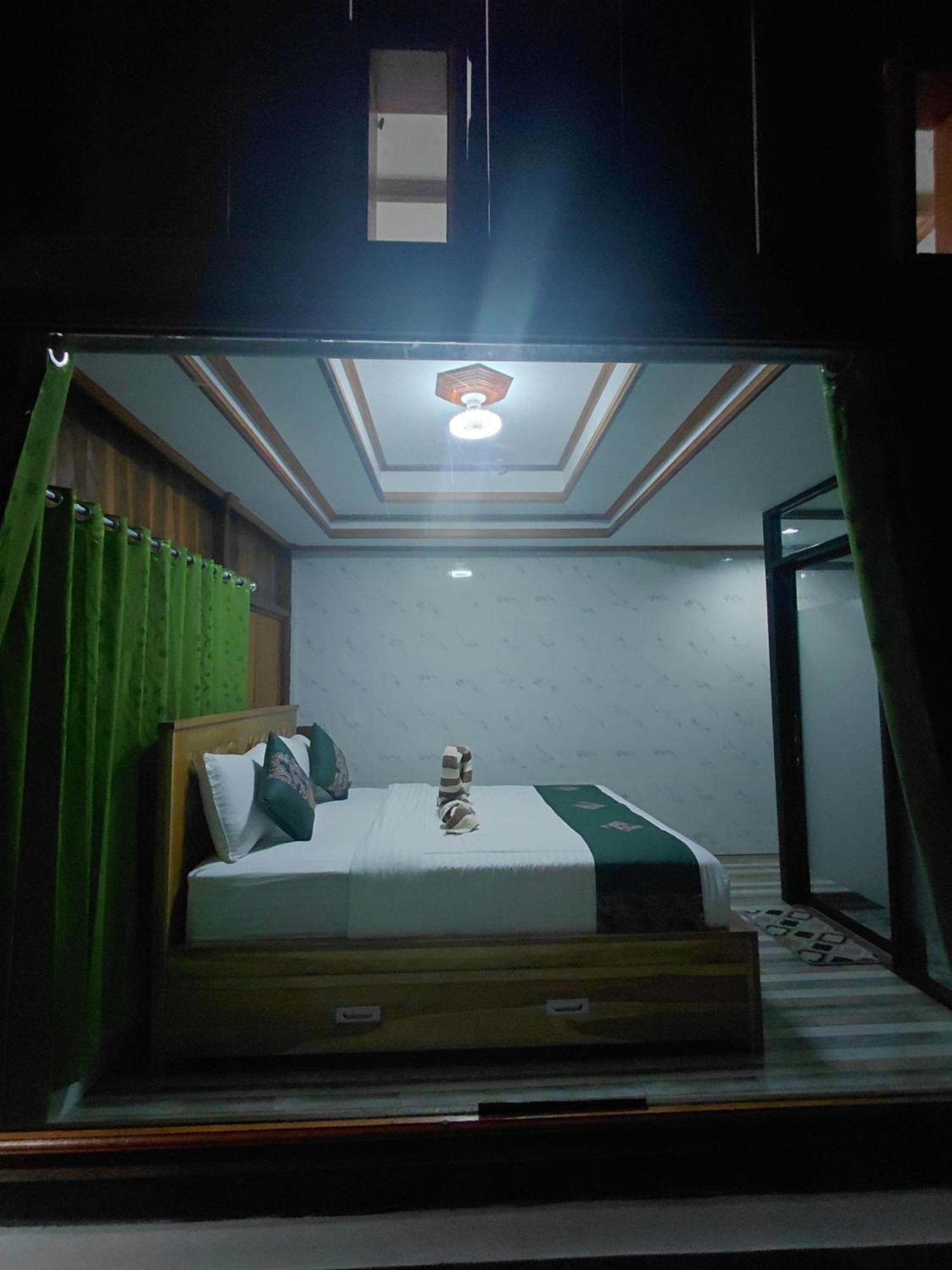 Friendly Homestay Lemukih Singaraja Dış mekan fotoğraf